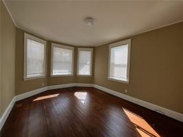 featured image of 11 Roma St #1