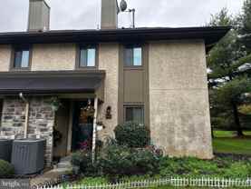 137 Hampshire Dr - Photo 1 of 1