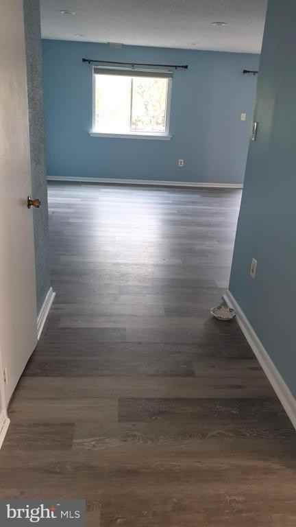 137 Hampshire Dr - Photo 2 of 38