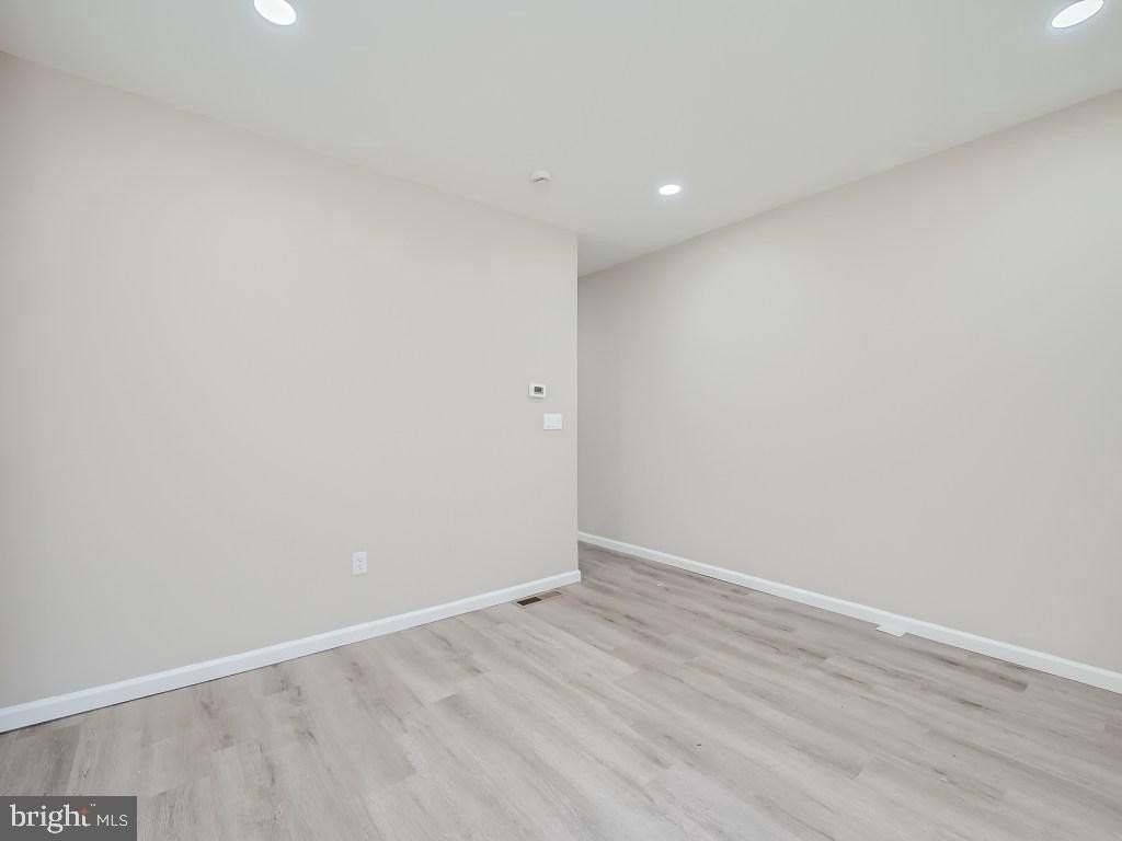 1324 W Pratt St - Photo 3 of 28