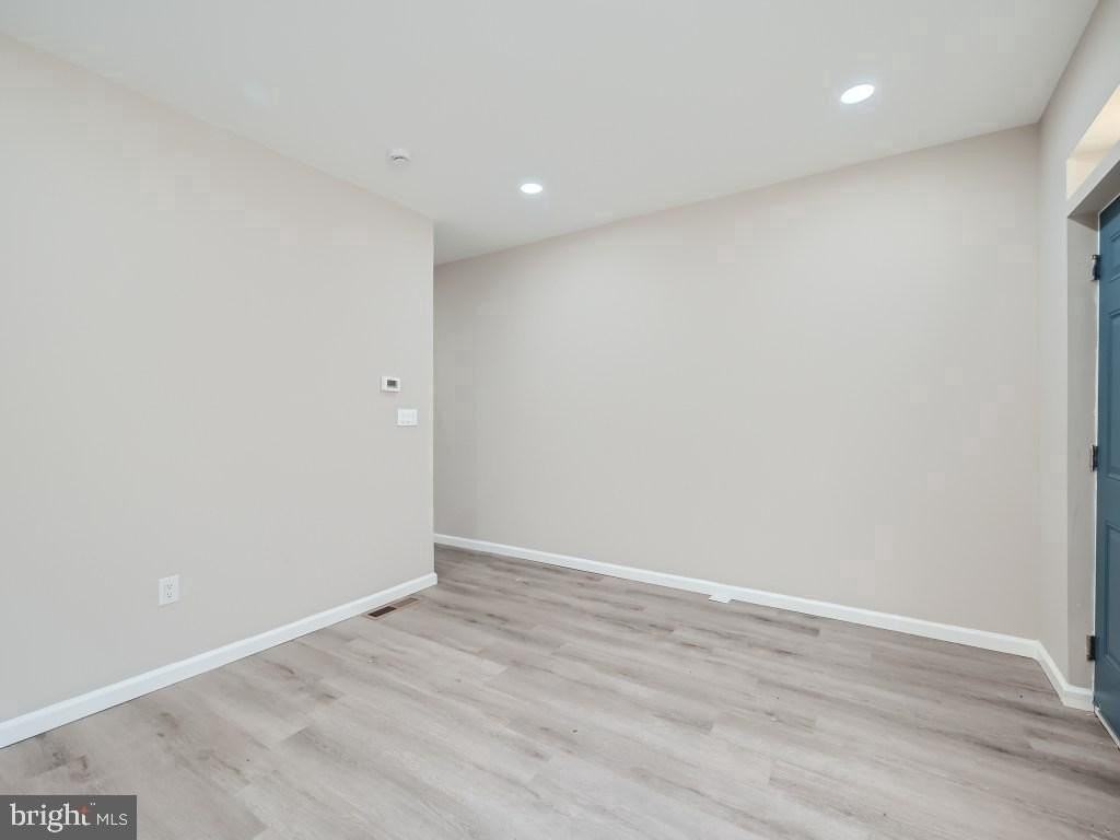 1324 W Pratt St - Photo 4 of 28