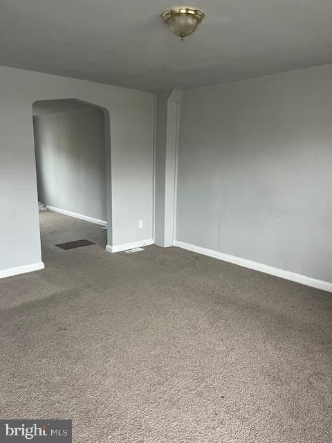 5045 Pembridge Avenue - Photo 5 of 10