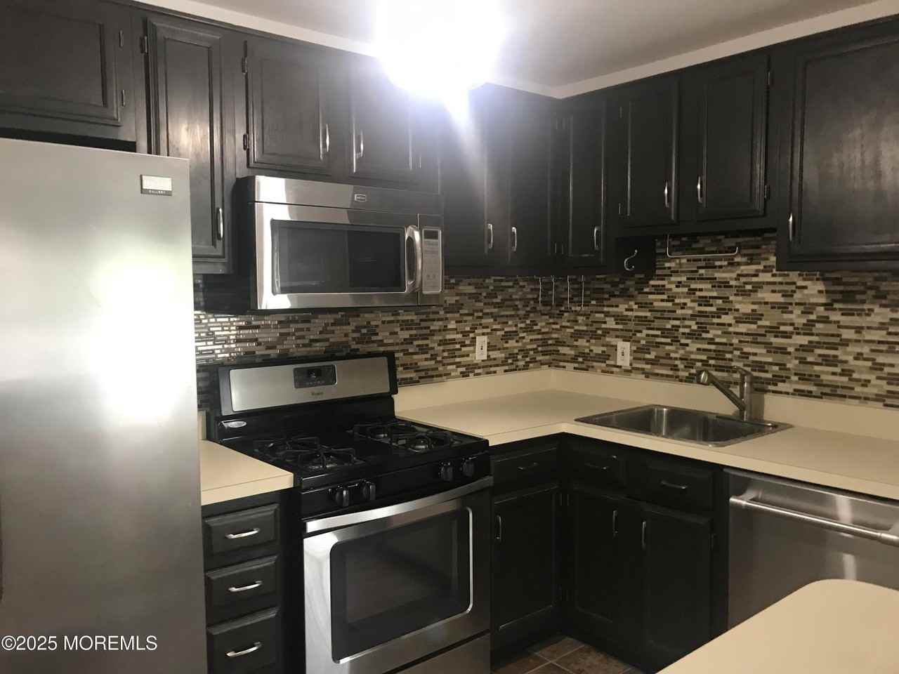 336 Sequoia Ct - Photo 4 of 17