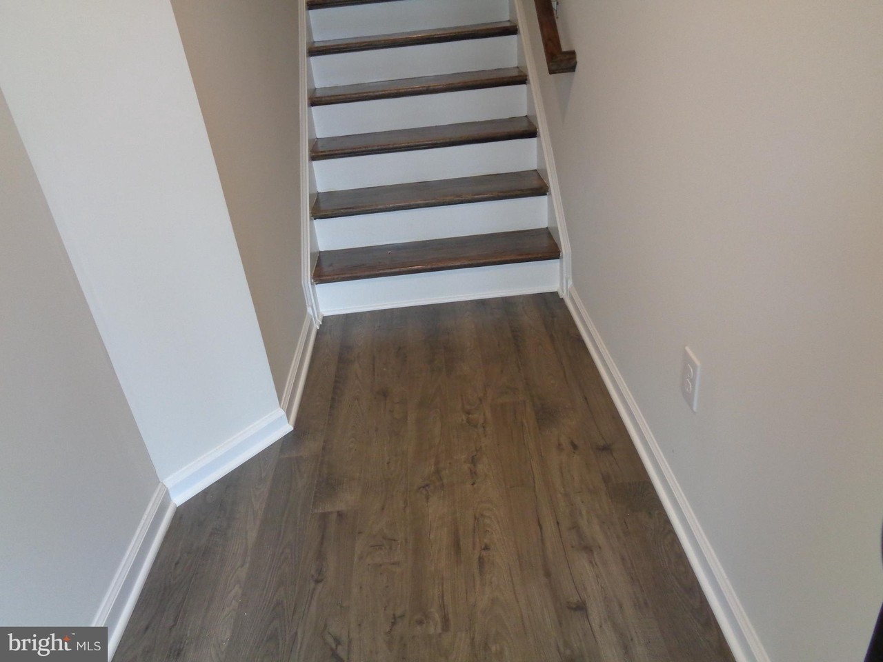 44 Autumn Park Dr - Photo 3 of 28