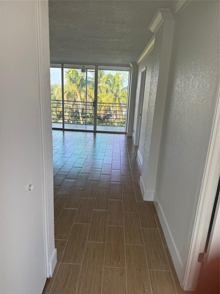 109 Royal Park Dr - Photo 5 of 20