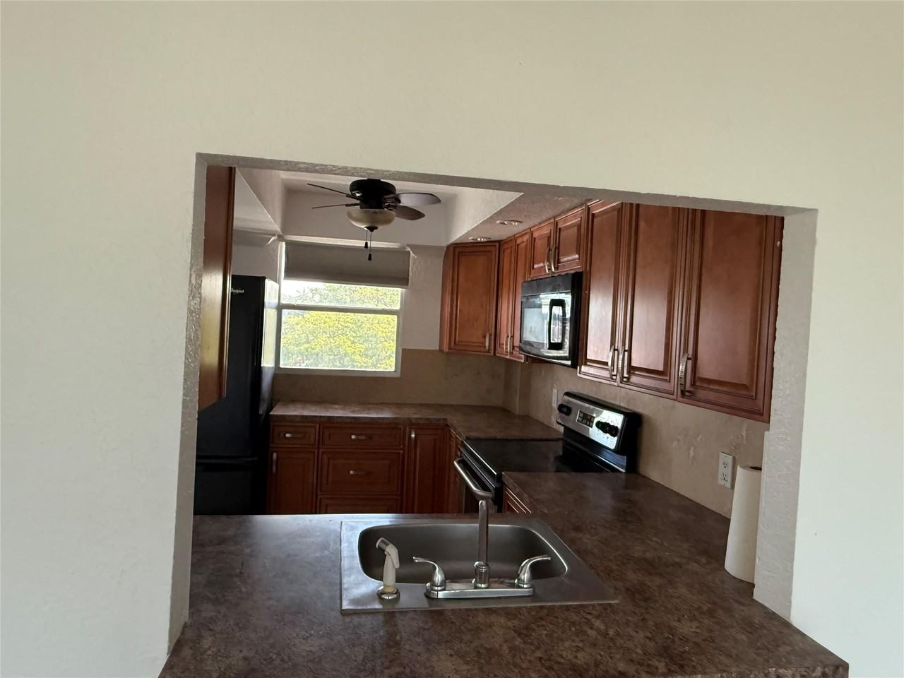 109 Royal Park Dr - Photo 6 of 20