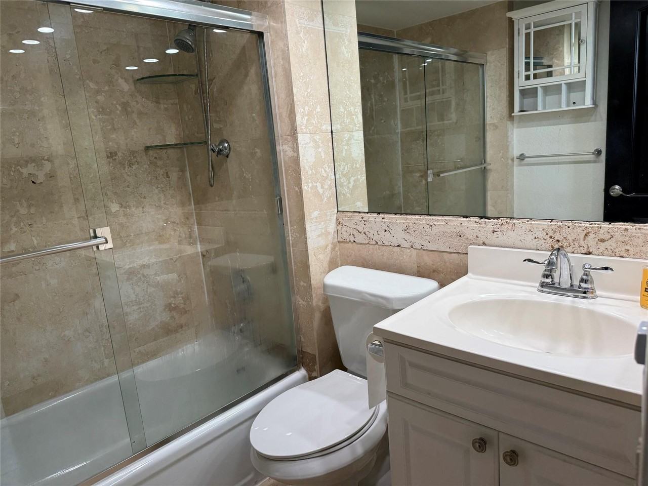 109 Royal Park Dr - Photo 7 of 20