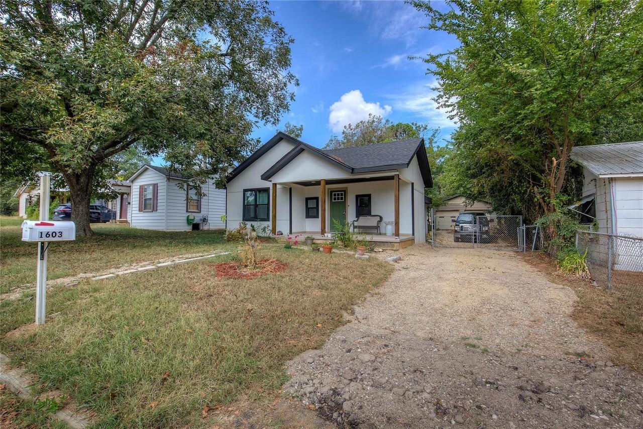 1603 Neathery St - Photo 3 of 20