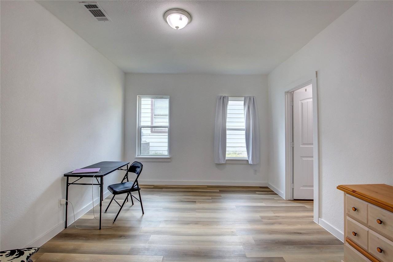 1603 Neathery St - Photo 6 of 20