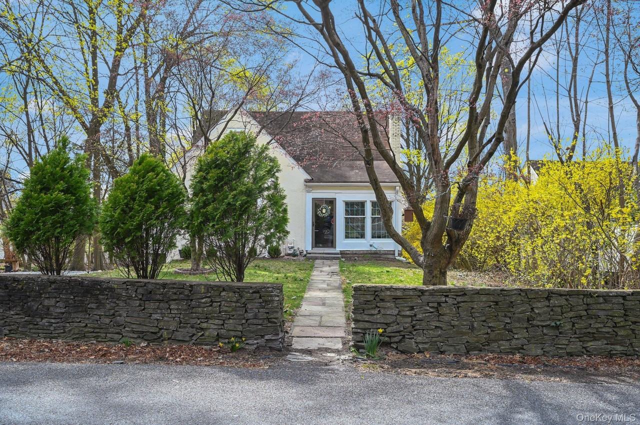 15 North Henry Street - Photo 3 of 41