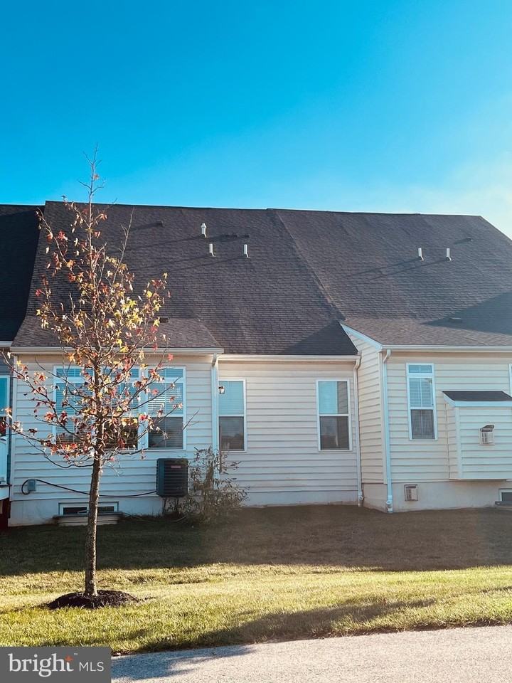 517 Cliff Ln - Photo 2 of 14