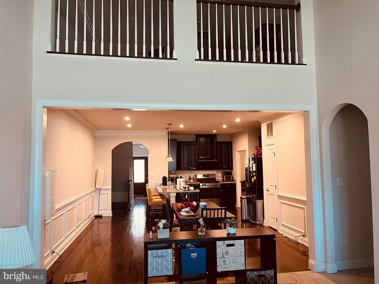 517 Cliff Ln - Photo 3 of 14