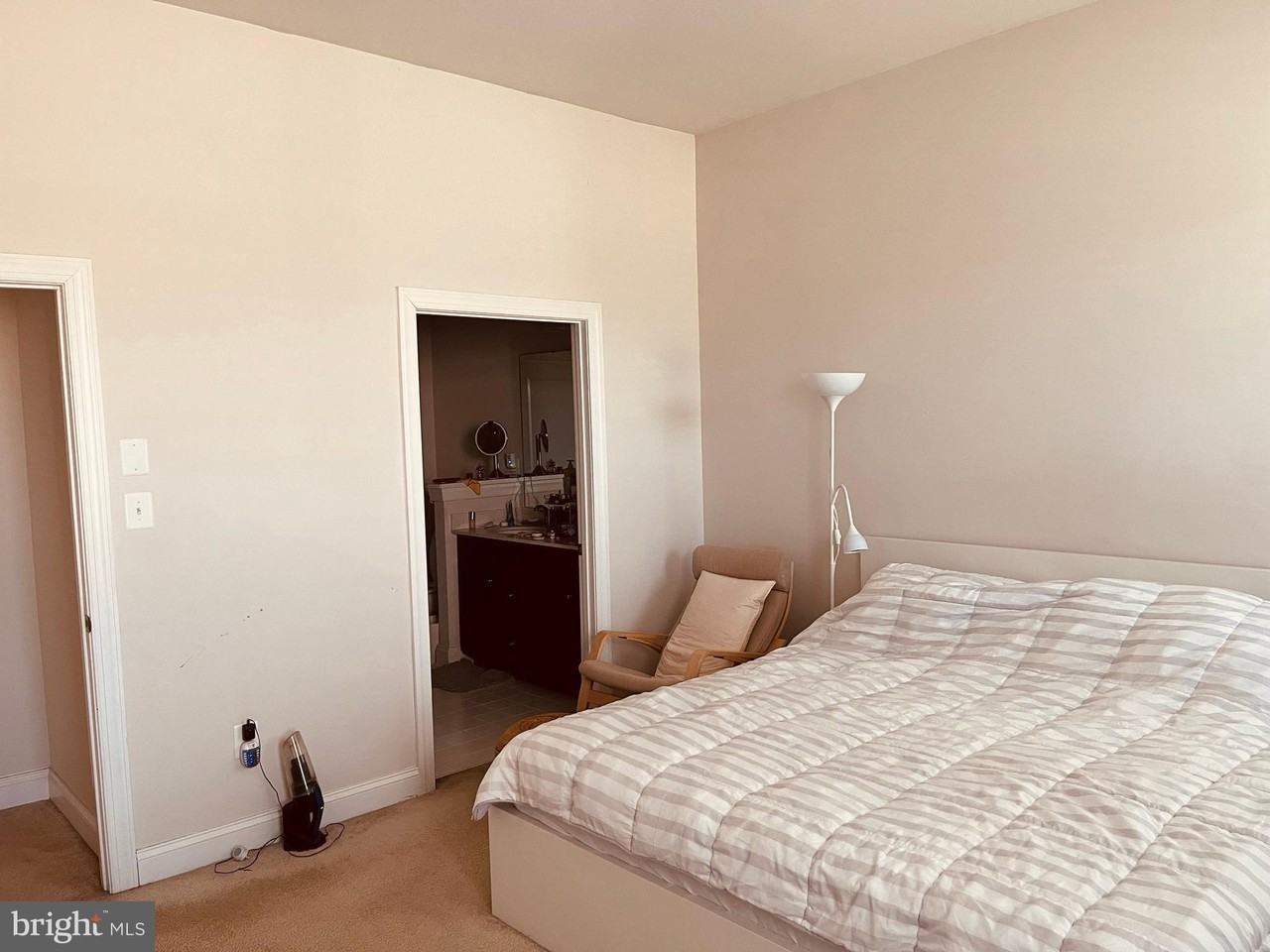 517 Cliff Ln - Photo 4 of 14