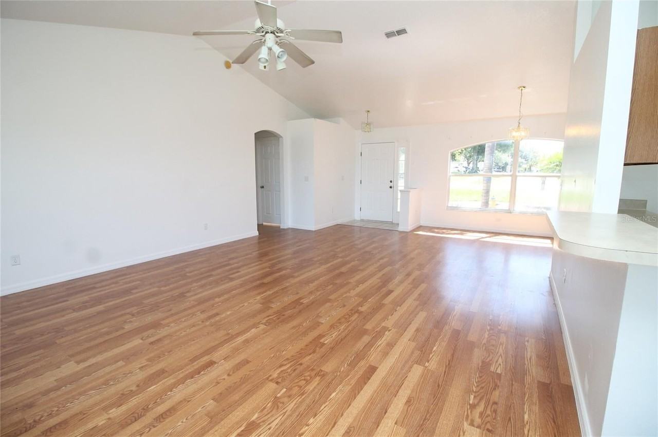 439 Gentle Breeze Dr - Photo 7 of 19