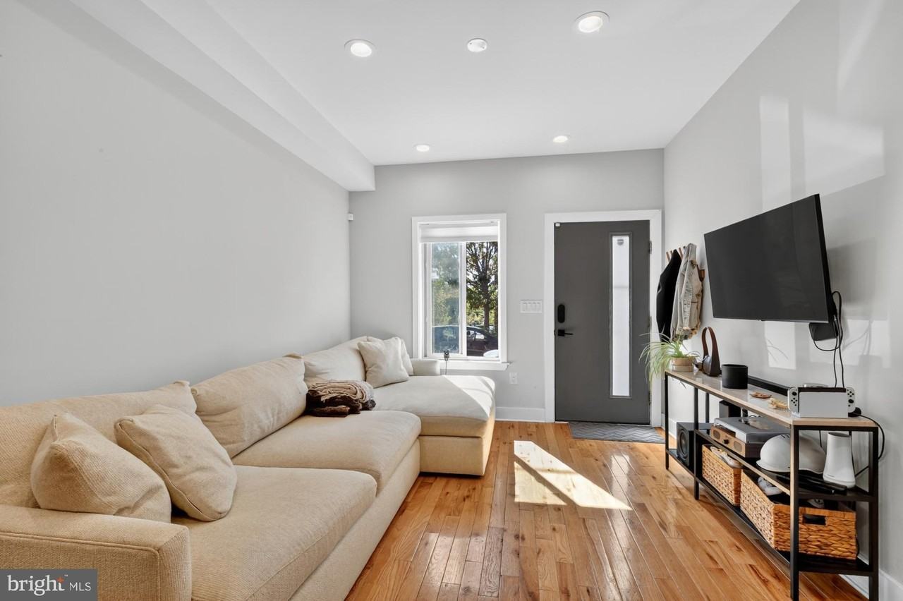 427 West Norris Street - Photo 4 of 35