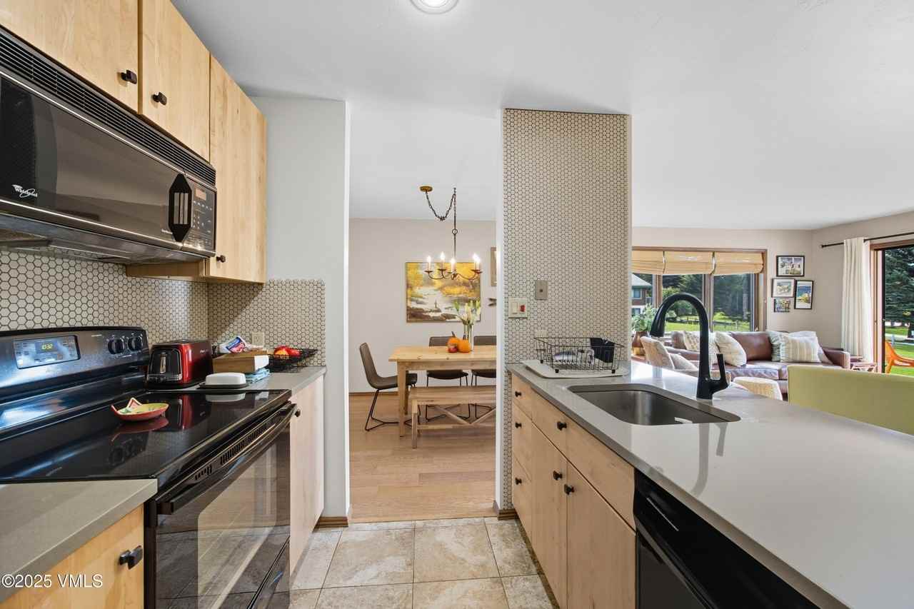 520 West Beaver Creek Boulevard #A103 - Photo 4 of 21