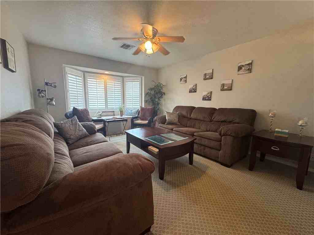 726 Riverfront Dr - Photo 2 of 19