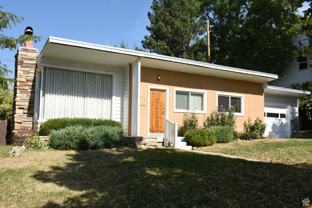 2517 E Redondo Ave - Photo 1 of 1