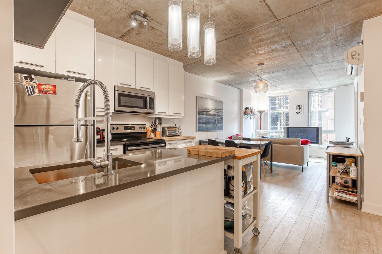 190 Rue Murray #77 - Photo 2 of 11