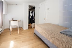 featured image of 23 Wexford St #6