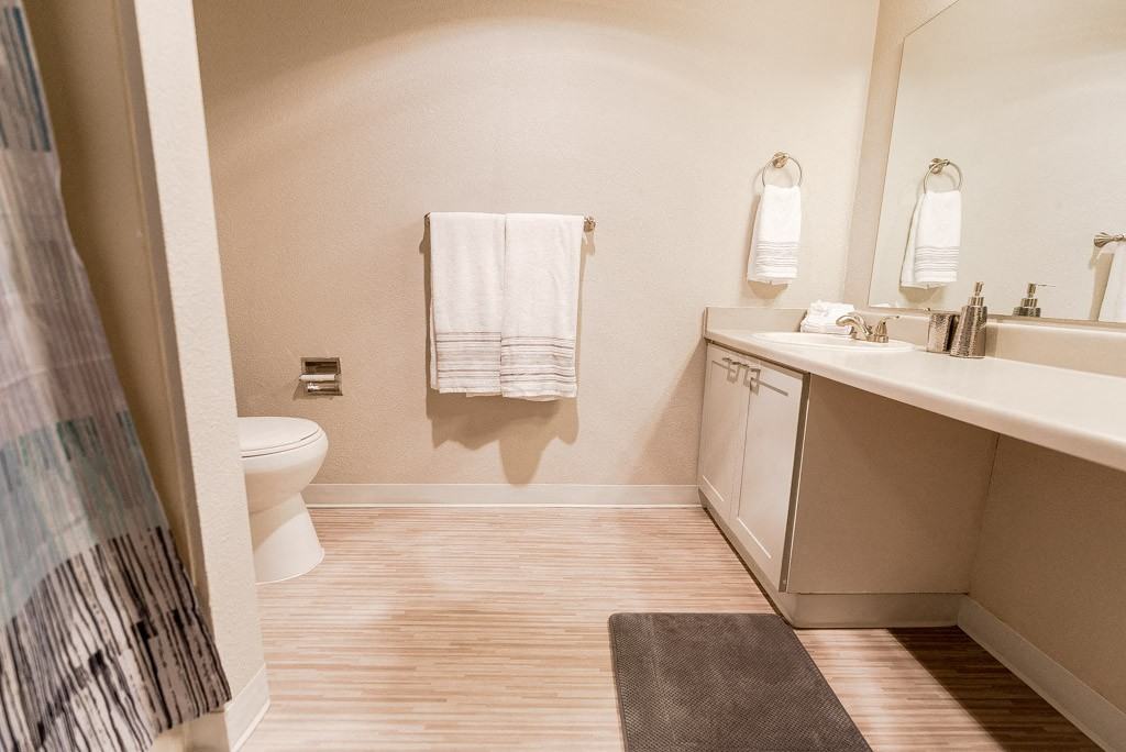 Notch 8 Apartments - Photo 6 of 16