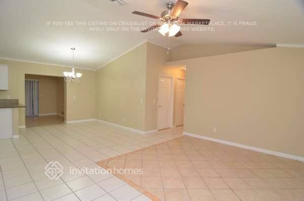 4010 Sw 1st Ave - Photo 2 of 11