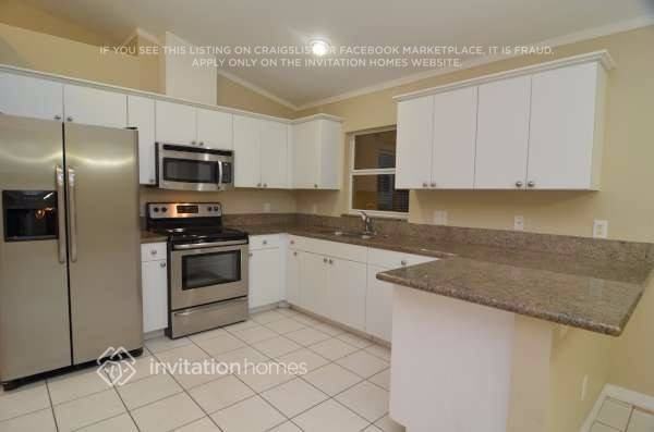 4010 Sw 1st Ave - Photo 5 of 11