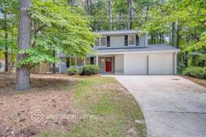 featured image of 5340 Crestwood Cir