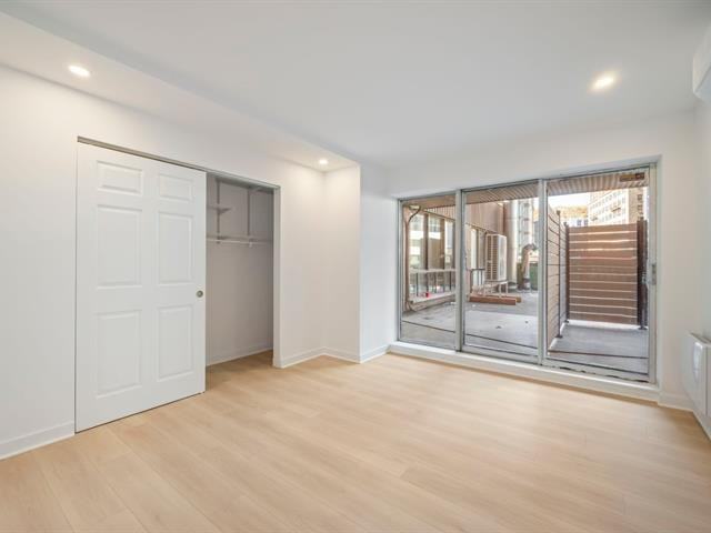 1625 Boulevard De Maisonneuve Ouest #406 - Photo 7 of 20