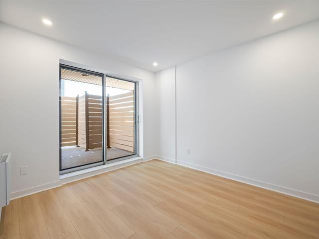 1625 Boulevard De Maisonneuve Ouest #407 - Photo 3 of 20