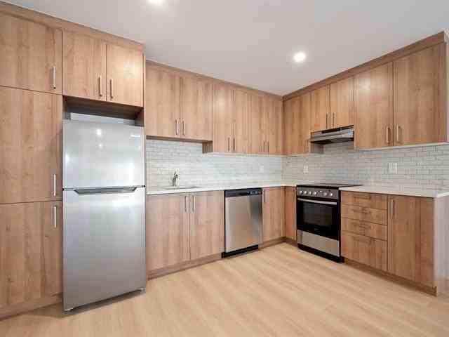 1625 Boulevard De Maisonneuve Ouest #407 - Photo 6 of 20