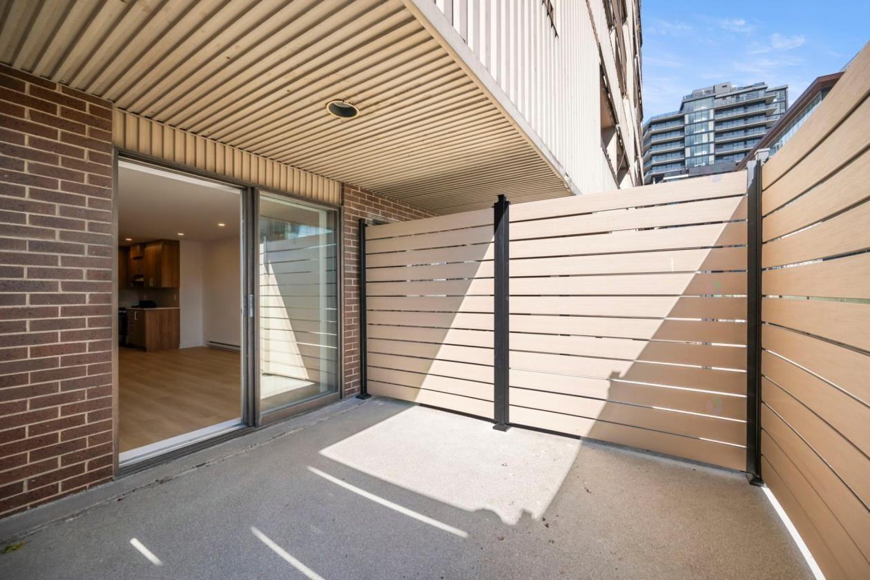 1625 Boulevard De Maisonneuve Ouest #403 - Photo 4 of 20