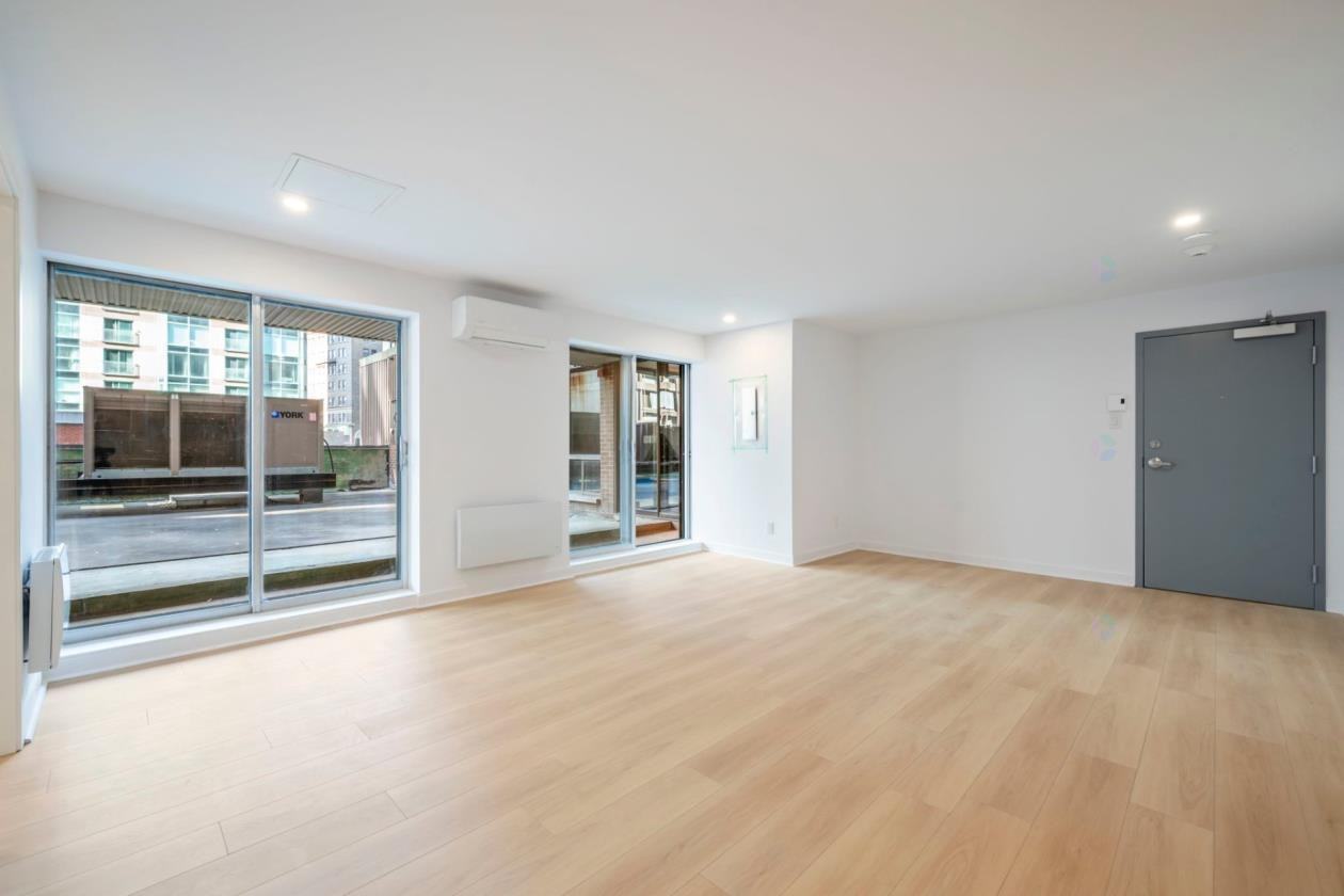 1625 Boulevard De Maisonneuve Ouest #404 - Photo 7 of 20