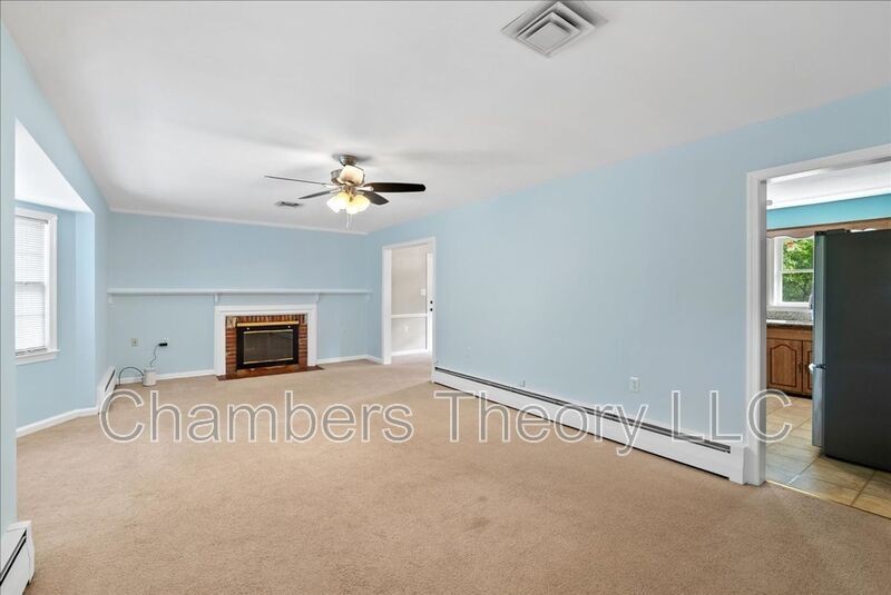 919 Ednor Rd - Photo 4 of 36