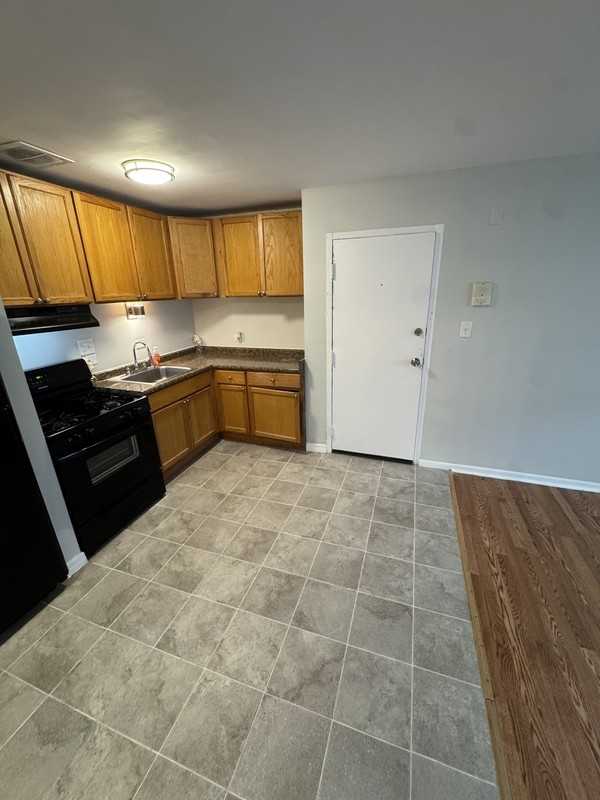 19 N Dryden Pl - Photo 2 of 6