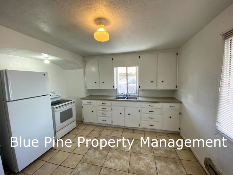 128 4th St - Photo 2 of 12