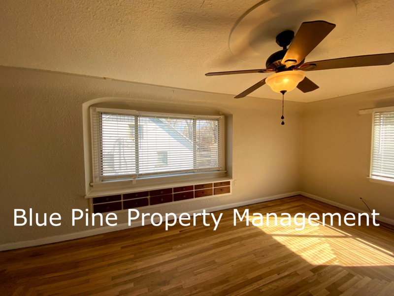 128 4th St - Photo 5 of 12