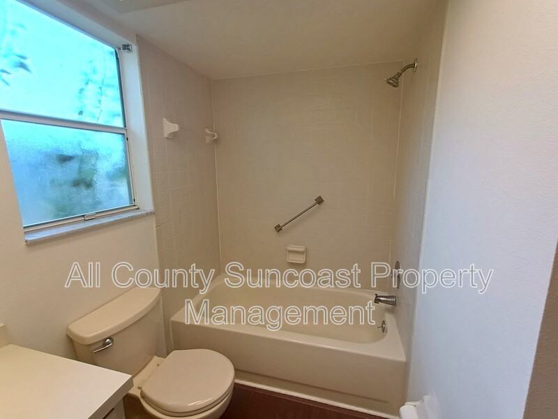 11922 117th St - Photo 7 of 8