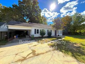 629 Tuckaseege Rd - Photo 1 of 1