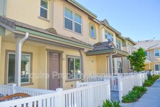 313 Harbor Breeze Dr - Photo 1 of 1