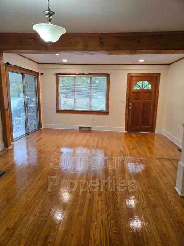 2182 Morattico Rd - Photo 2 of 23