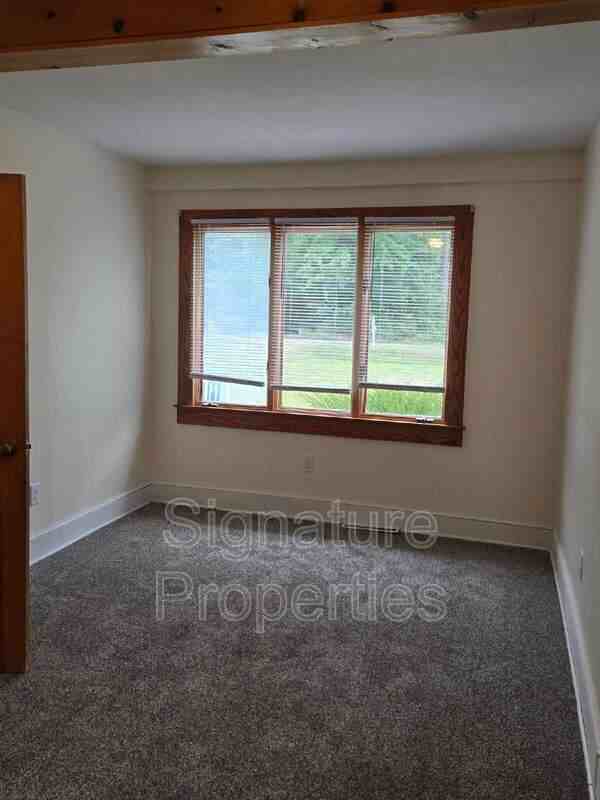 2182 Morattico Rd - Photo 6 of 23