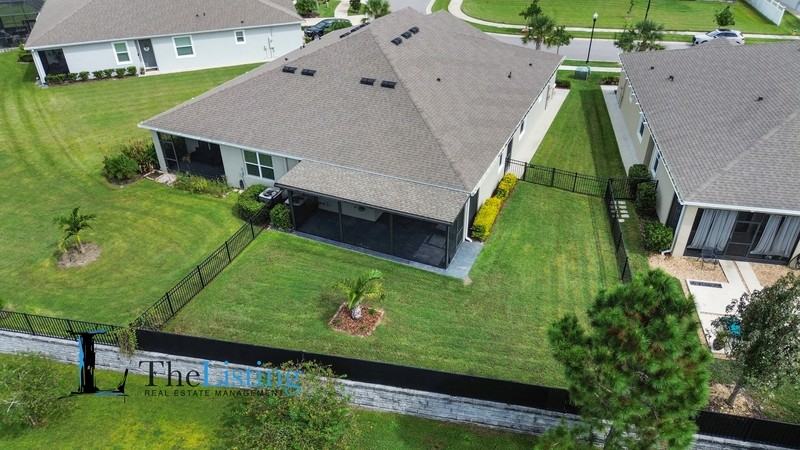 7692 Stonebrook Cir - Photo 2 of 46
