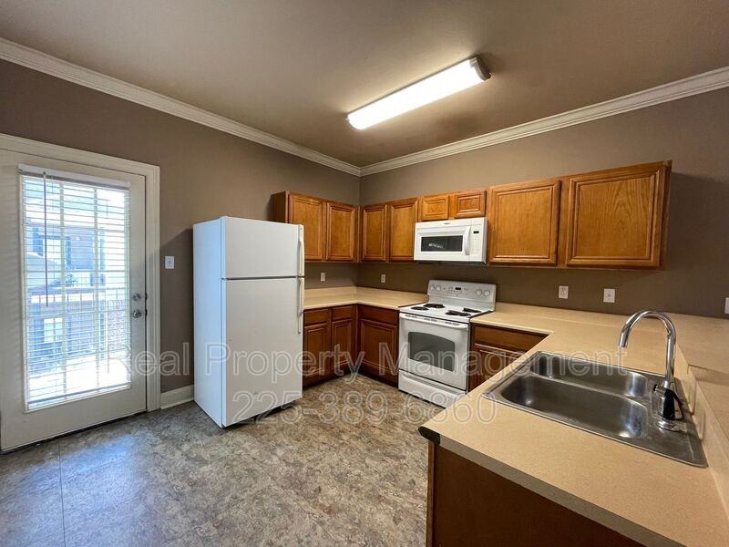 31855 Louisiana Ave #604 - Photo 3 of 18