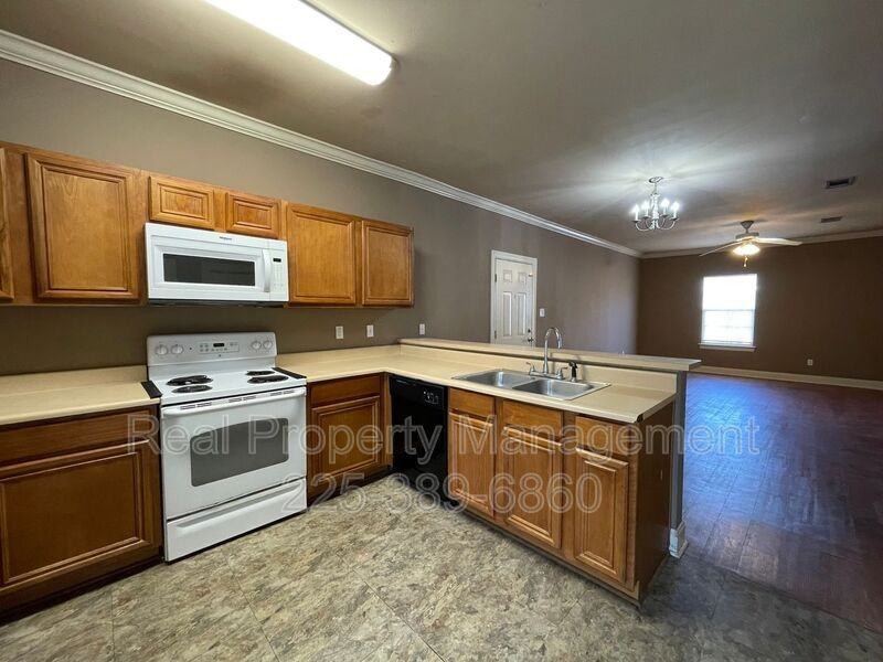 31855 Louisiana Ave #604 - Photo 4 of 18