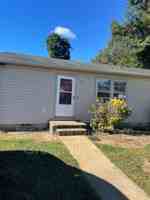 featured image of 214 Oakway Ave