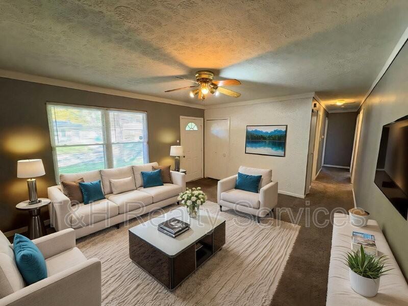 1517 Sedlak Ct - Photo 4 of 23