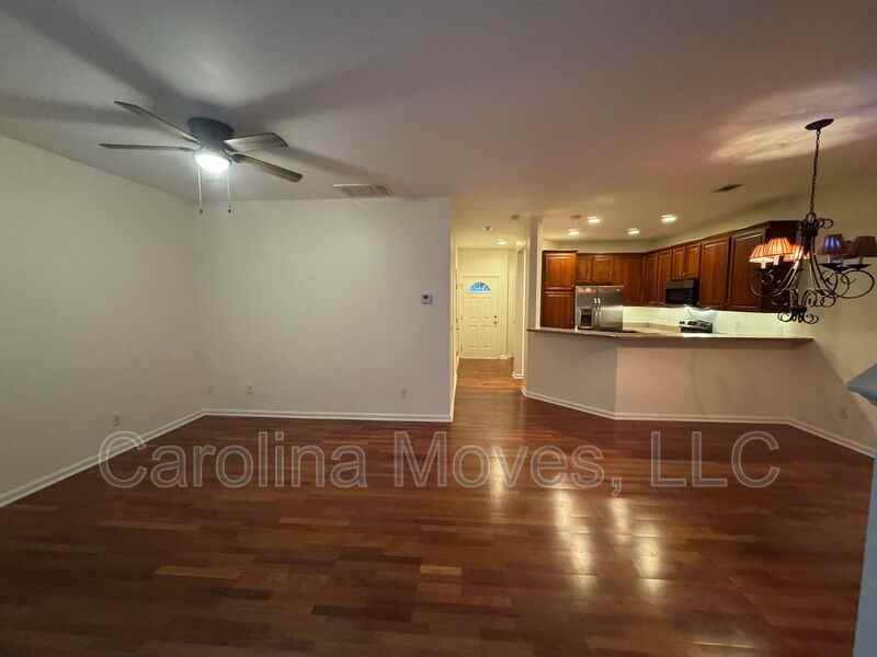 121 Pine Walk Drive - Photo 5 of 21