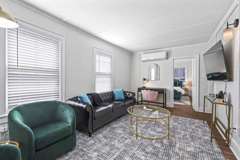 42 George St - Photo 2 of 15