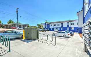 featured image of 712 Main St